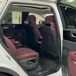 Hongqi Hongqi E-HS9 2023 лот 57830767 из Китая