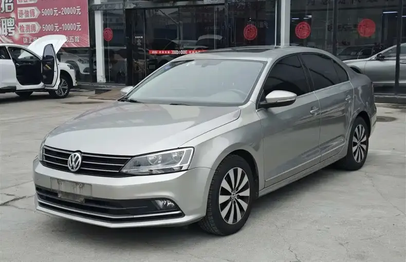 Volkswagen Sagitar 2018 из Китая