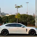 Porsche Panamera 2023 из Китая