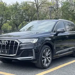Audi Q7 2021 из Китая