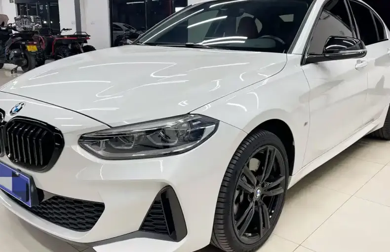 BMW 1 Series 2022 из Китая