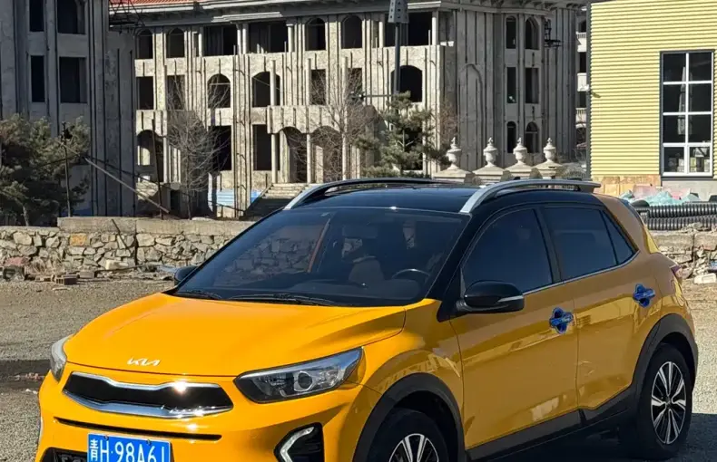 Kia KX1 2022 из Китая