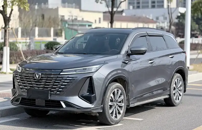 Changan 长安CS75PLUS 2024 из Китая