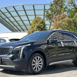 Cadillac XT4 2023 из Китая