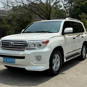 Toyota Land Cruiser 2014 из Китая