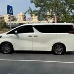 Toyota Alphard 2020 из Китая