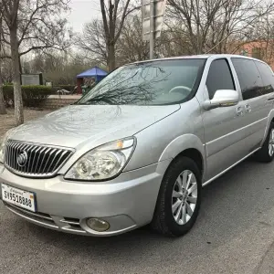 Buick GL8 2011 из Китая