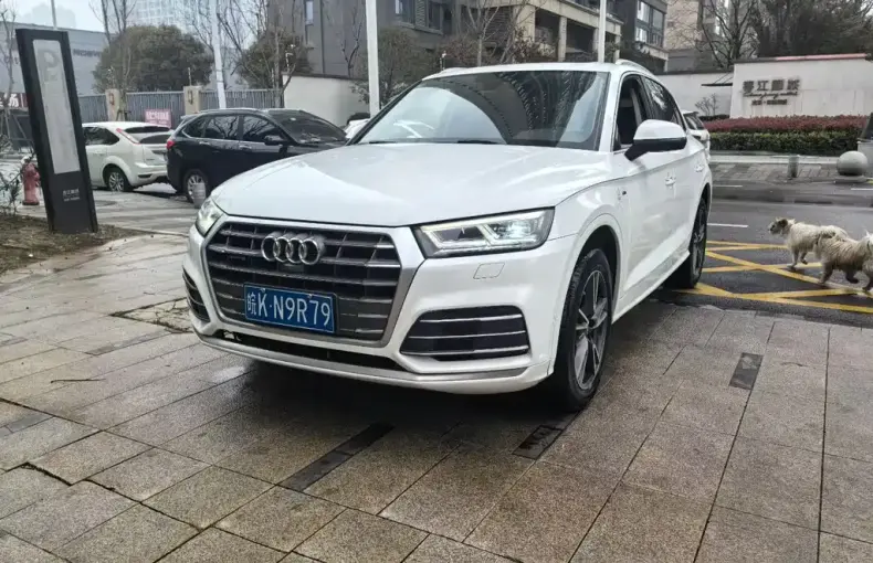 Audi Q5L 2020 из Китая
