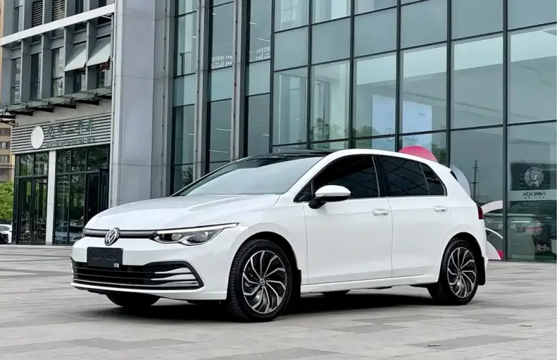 Volkswagen Golf 2024 из Китая