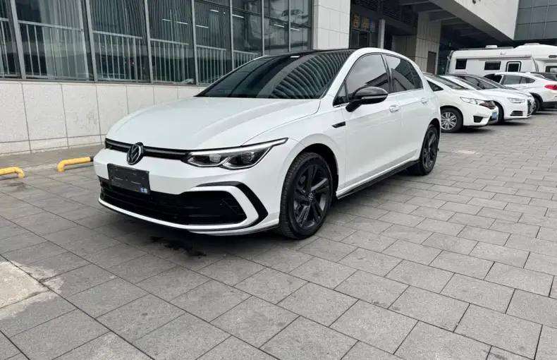 Volkswagen Golf 2023 из Китая