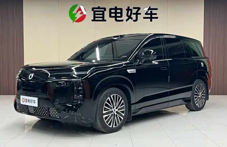 Denza 腾势N8L 2025 из Китая