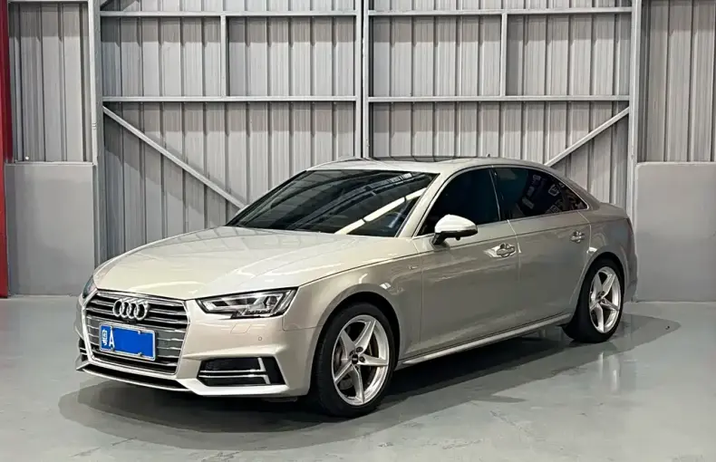 Audi A4L 2018 из Китая