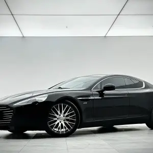 Aston Martin Rapide 2011 из Китая