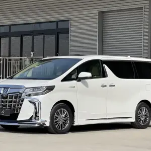 Toyota Alphard 2021 из Китая
