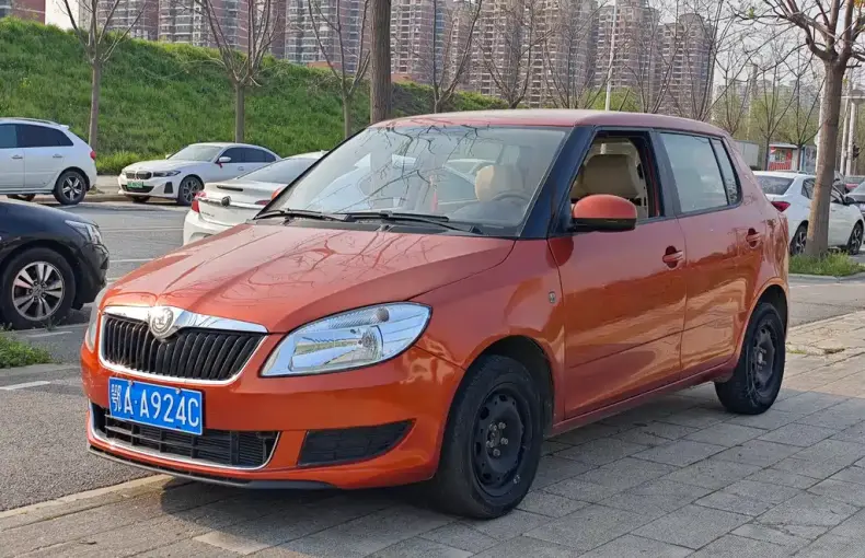 Skoda Fabia 2014 из Китая