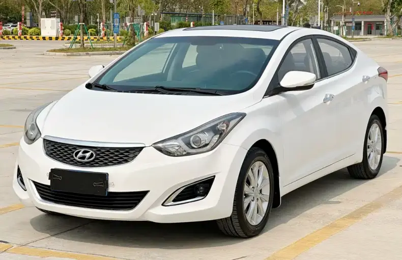 Hyundai Elantra Langdong 2016 из Китая