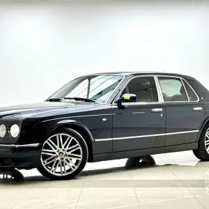 Bentley Elegance 2005 из Китая