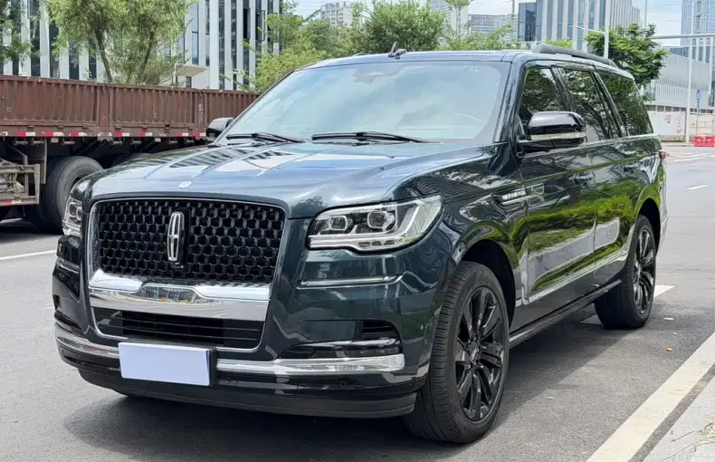 Lincoln Navigator 2023 из Китая