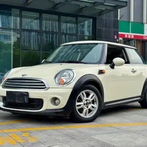 MINI Mini 2013 из Китая