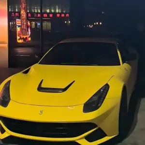 Ferrari F12berlinetta 2013 из Китая