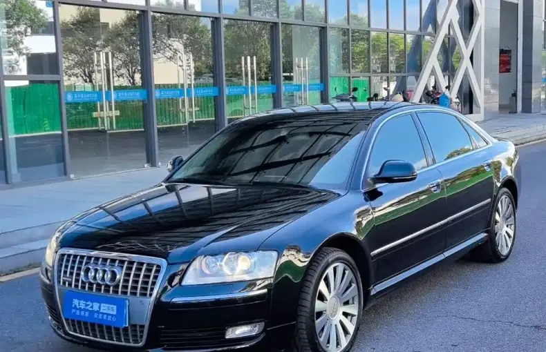 Audi A8 2010 из Китая