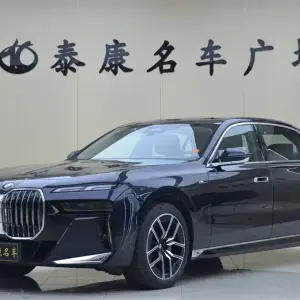 BMW 7 Series 2025 272 л.с. из Китая