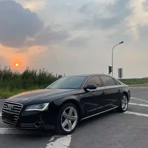 Audi A8 2011 из Китая