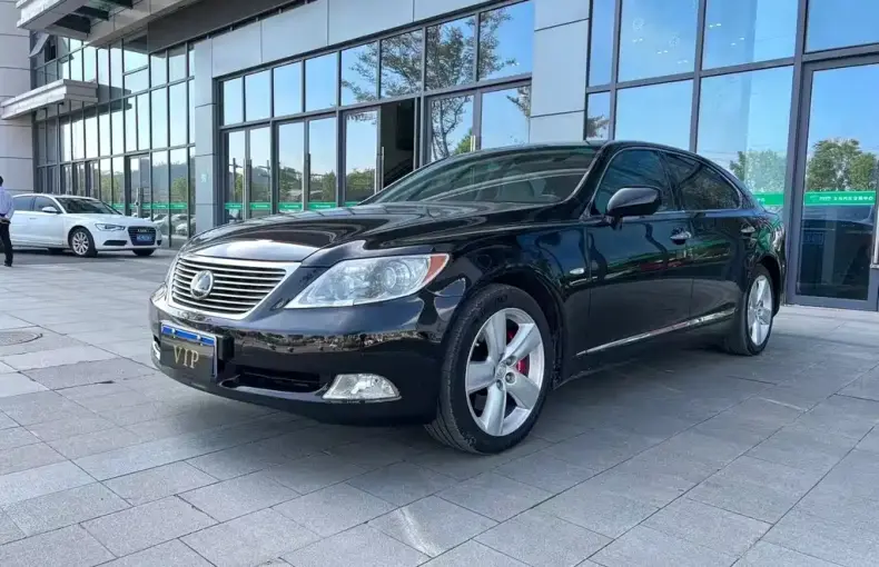 Lexus LS 2009 из Китая