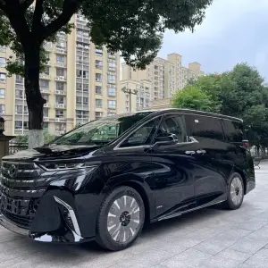 Toyota Alphard из Китая