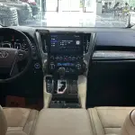 Toyota Vellfire 2023 из Китая