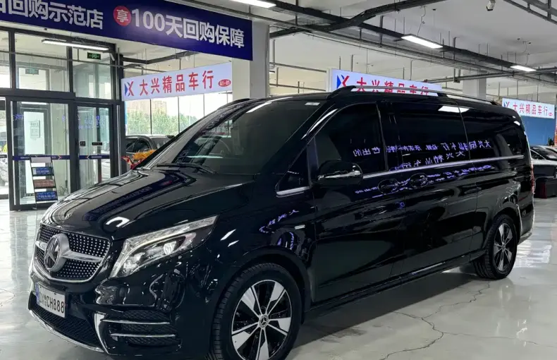 Mercedes-Benz V-Class 2022 из Китая