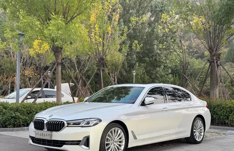BMW 5 Series 2022 из Китая