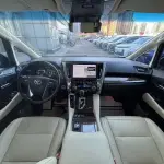 Toyota Alphard 2021 из Китая