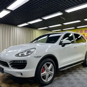 Porsche Cayenne 2013 из Китая