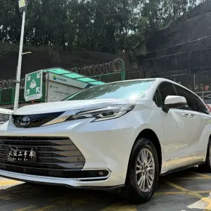 Toyota Sienna 2022 из Китая