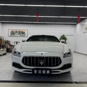Maserati Quattroporte 2013 330 л.с. из Китая