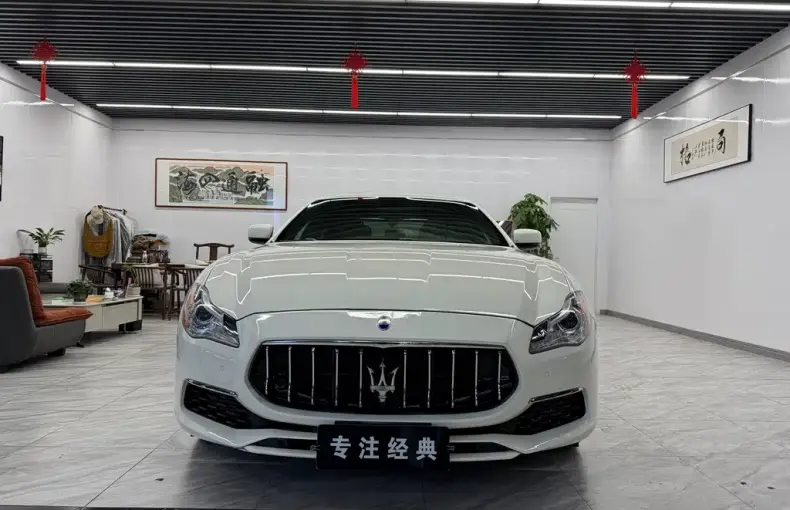Maserati Quattroporte 2013 из Китая
