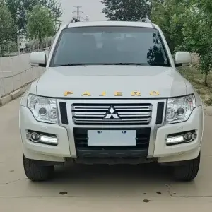 Mitsubishi Pajero (Import) 2019 из Китая