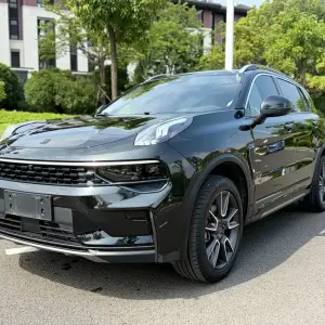 Lynk & Co 01 2022 из Китая