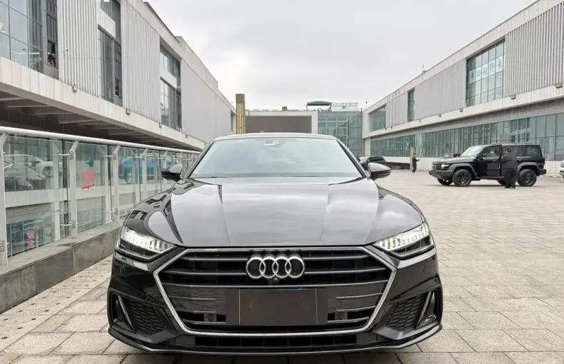 Audi A7 2023 из Китая