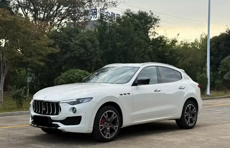 Maserati Levante 2017 из Китая