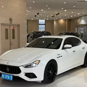 Maserati Ghibli 2023 из Китая