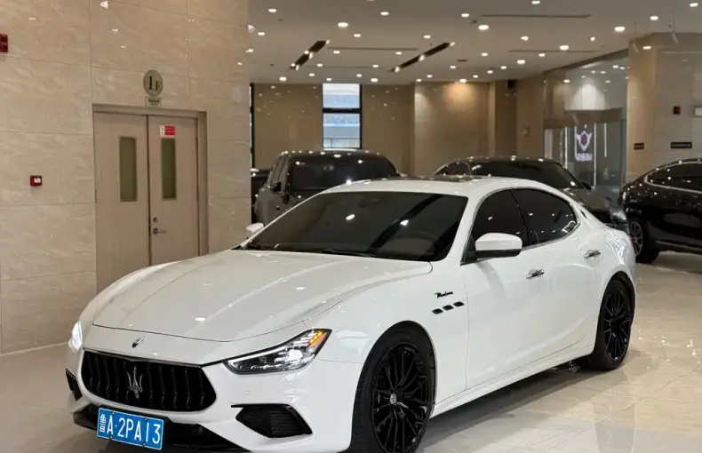 Maserati Ghibli 2023 из Китая