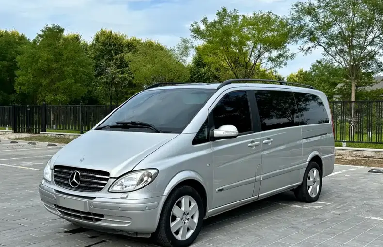 Mercedes-Benz Viano 2008 из Китая