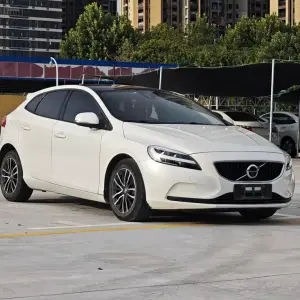 Volvo V40 2018 из Китая