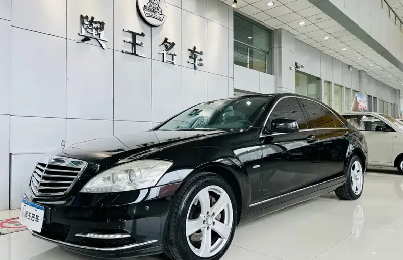 Mercedes-Benz S-Class 2011 из Китая