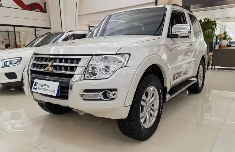 Mitsubishi Pajero (Import) 2019 из Китая