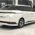 XPeng X9 2024 из Китая