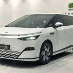 XPeng X9 2024 из Китая