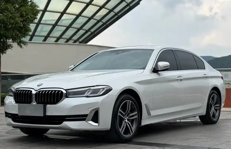 BMW 5 Series 2023 из Китая
